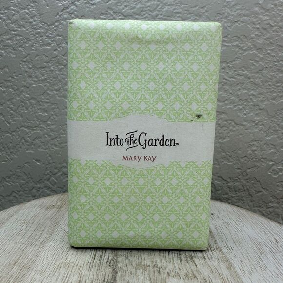 $5 🌙 Into The‎ Garden Mary Kay Soap 🆕 FULL SZ - Picture 1 of 3